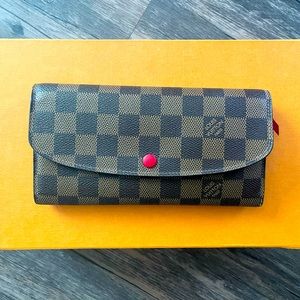 Louis Vuitton, Emilie Wallet